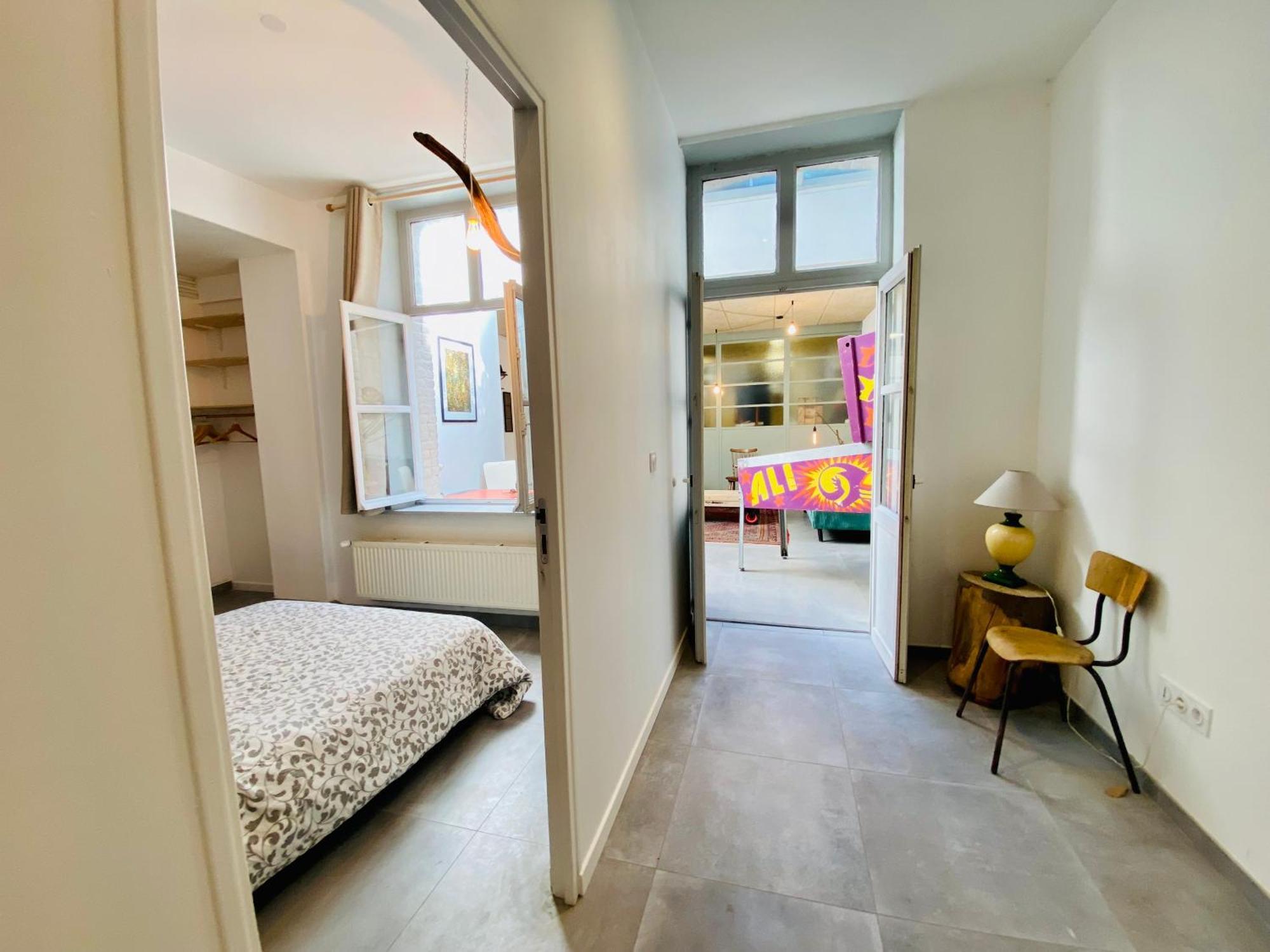 Oasis Urbaine - Spacieux Et Calme Avec Patio Appartement Lille