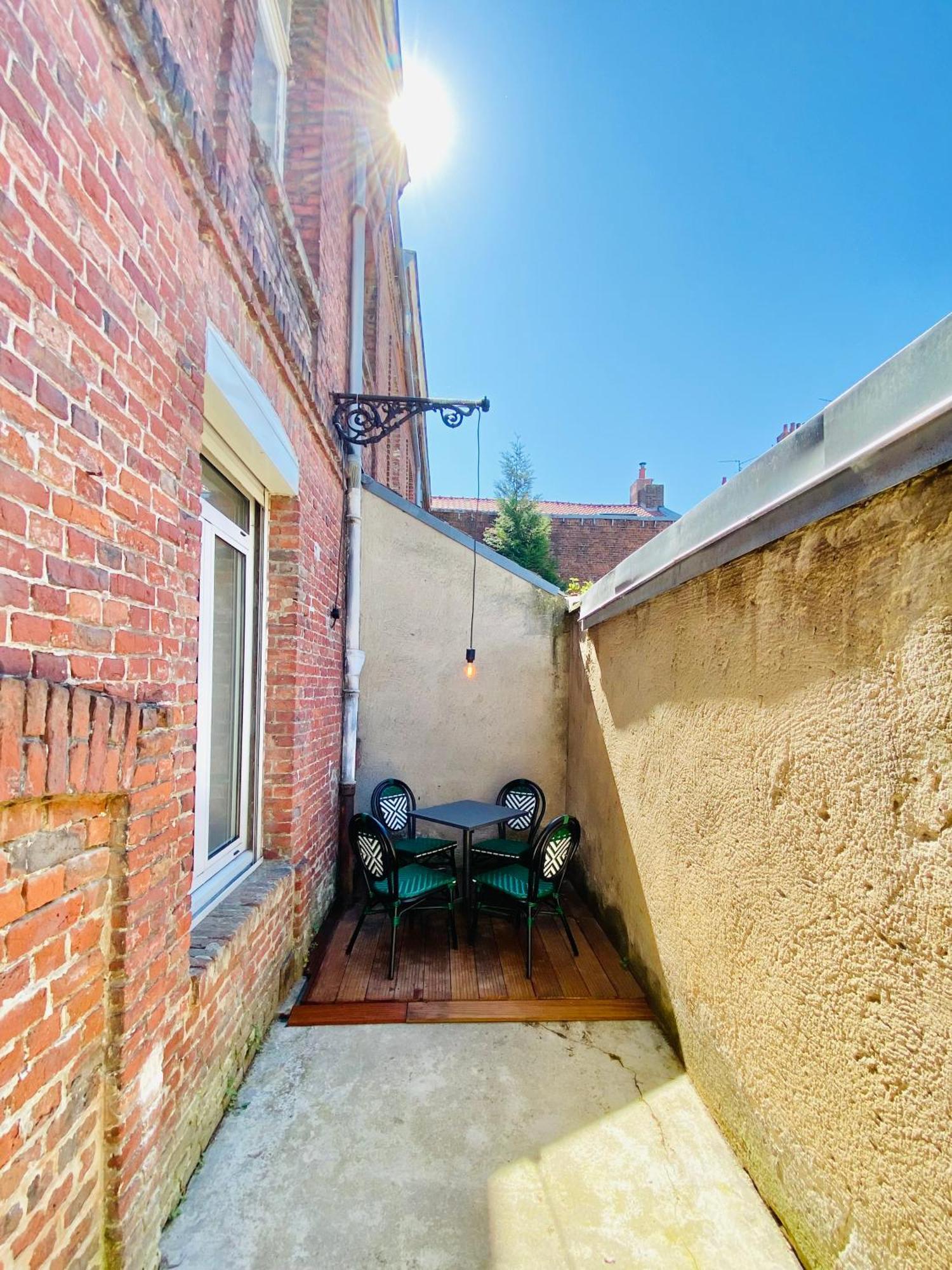 Appartement Oasis Urbaine - Spacieux Et Calme Avec Patio *